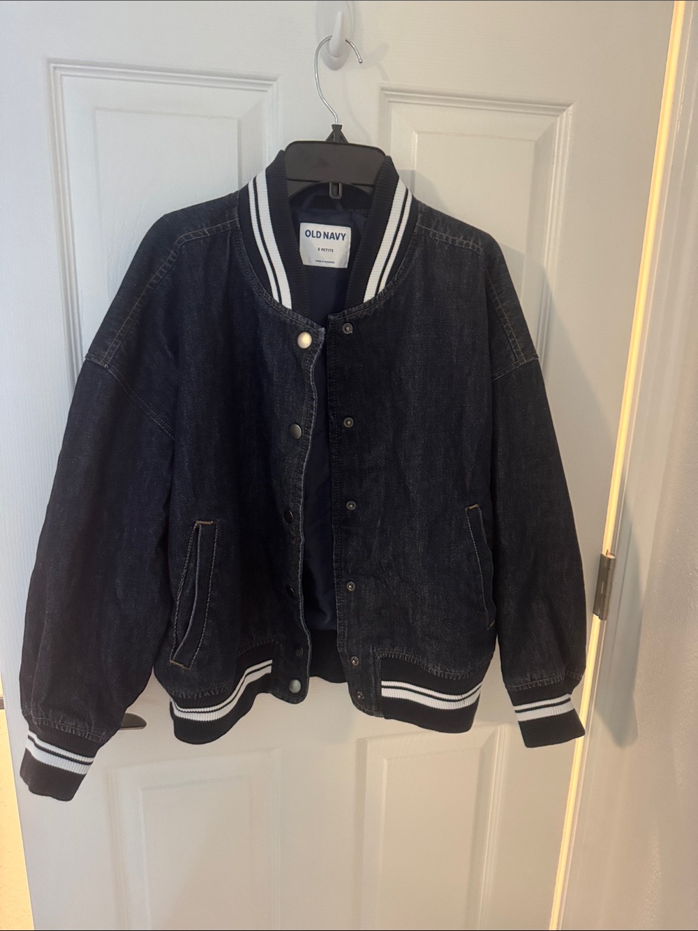 Women’s old navy denim bomber jacket small petite